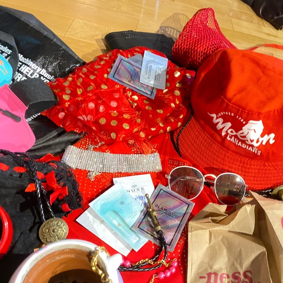 New freebies added!! - Picture 3 of 5